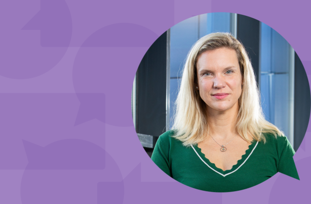 Anneke Westerlaken portret in paars kader