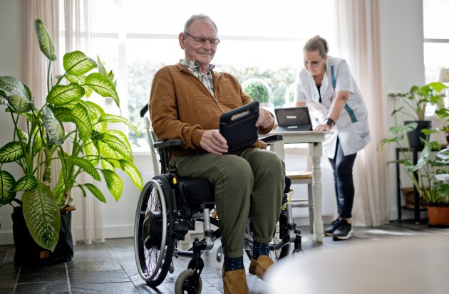 Wijkverpleging bij heer thuis 