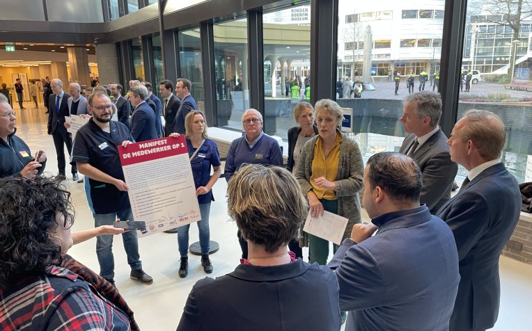 manifest medewerker op één 2