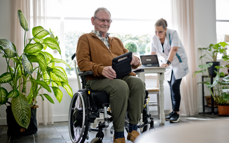 Wijkverpleging bij heer thuis 