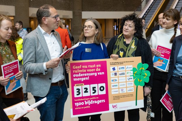 petitie en advies Toekomst ouderenzorg 4