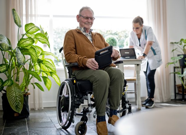 Wijkverpleging bij heer thuis 