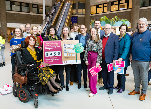  petitie en advies Toekomst ouderenzorg 